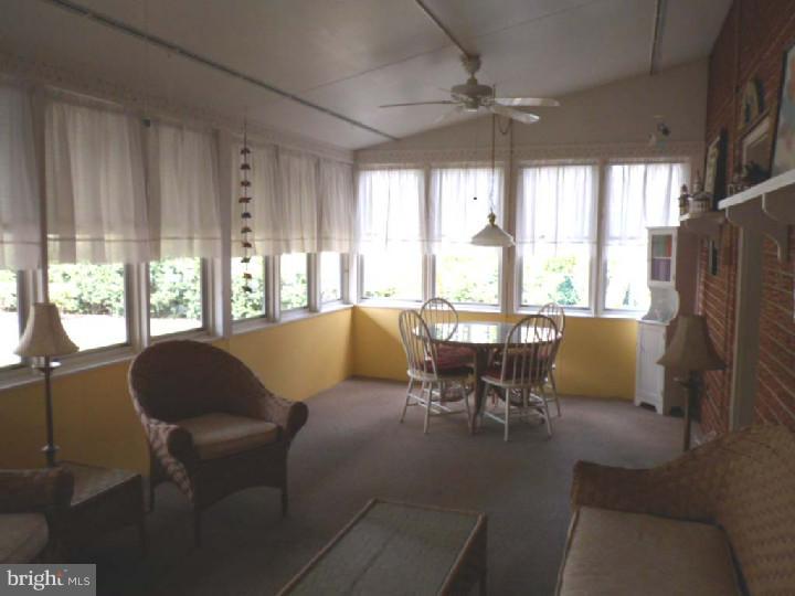 362 Bennett Road Springfield, PA 19064 - Photo 18 of 23 Sun Room