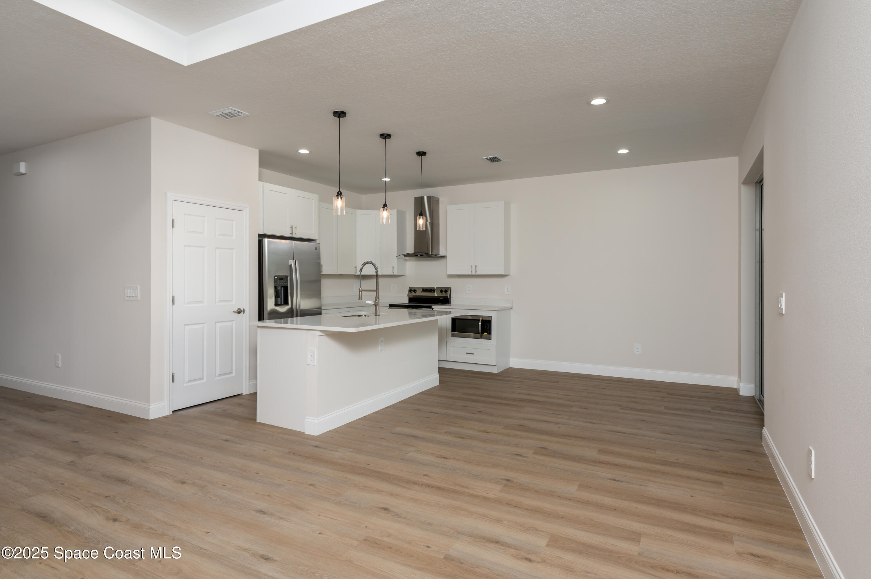 132 Caracas Road DeBary, FL 32713 - Photo 16 of 43 132CaracasRoad-Interior-5
