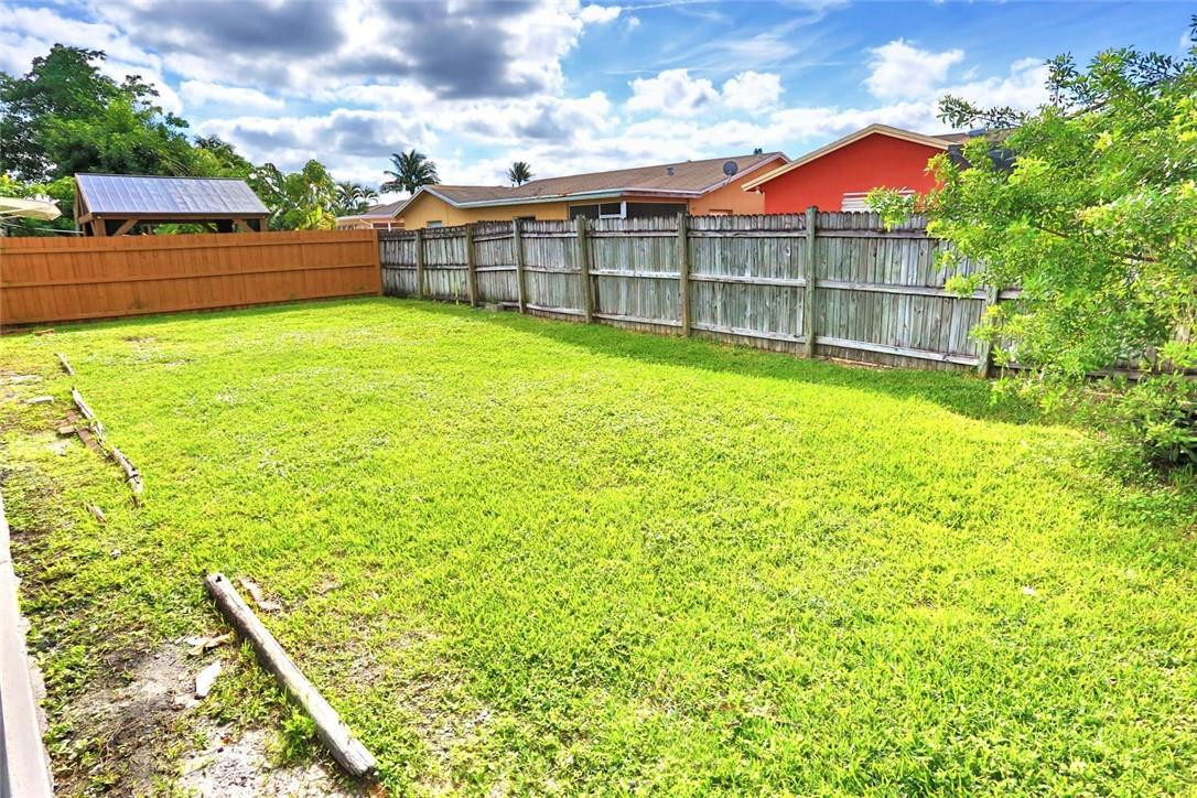 22639 Southwest 65th Avenue Boca Raton, FL 33428 - Photo 32 of 34 Photo 32