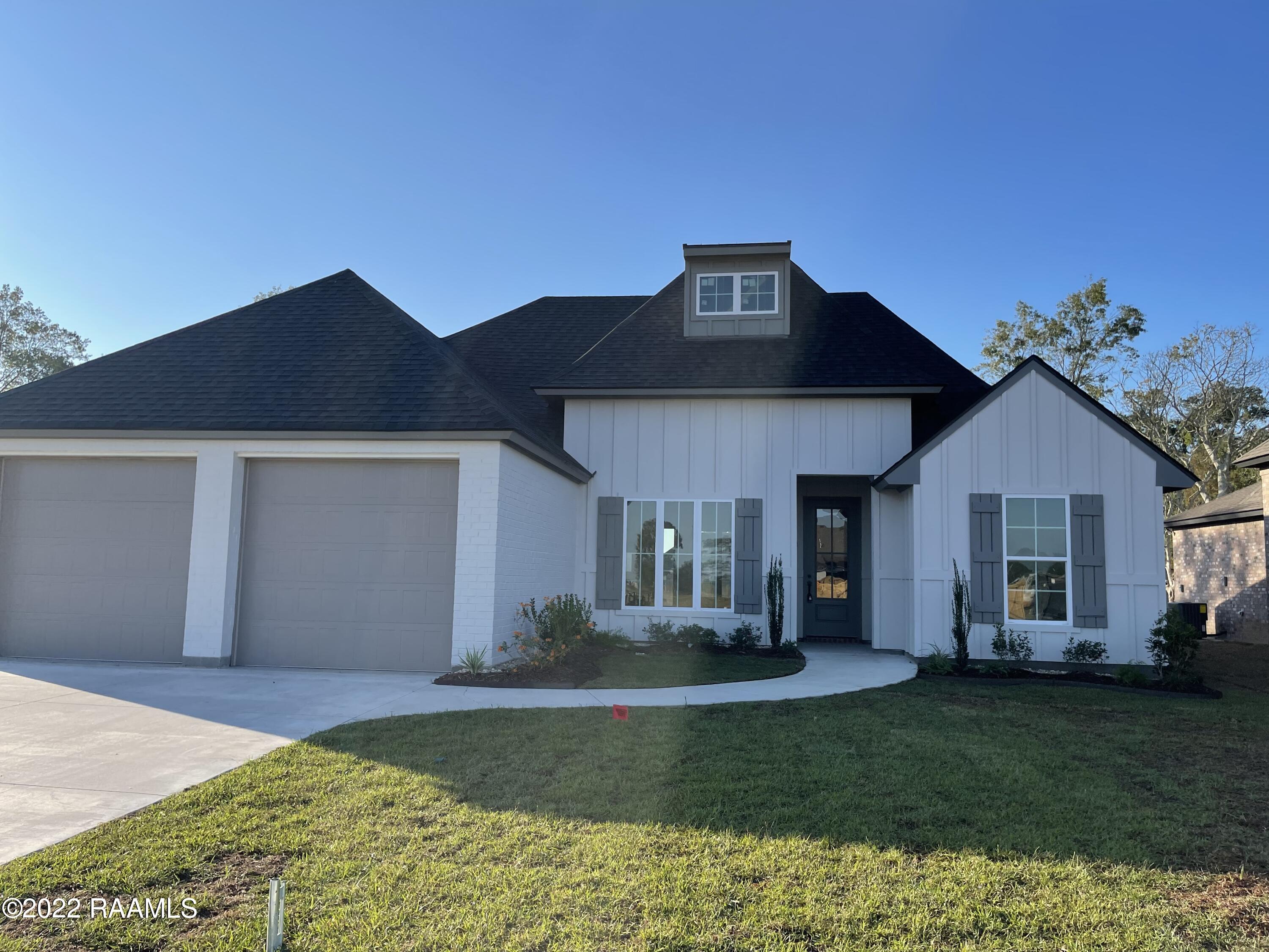 121 Sweet Rdg Way Youngsville, LA 70592 - Photo 1 of 12 Gallery Image 1