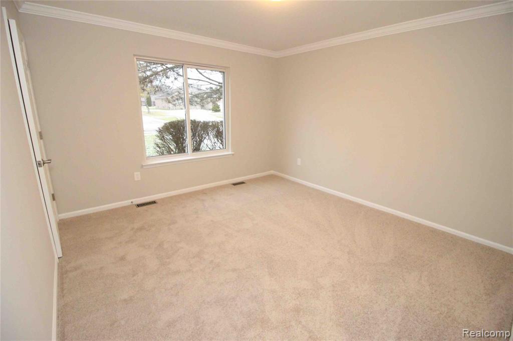 51105 Baker Road Chesterfield, MI 48047 - Photo 20 of 49
