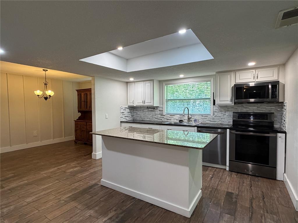 14715 Bayonne Road Orlando, FL 32832 - Photo 10 of 30