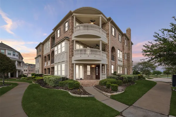 $898,880 | 147 Grace Point Drive, Sugar Land, TX 77498