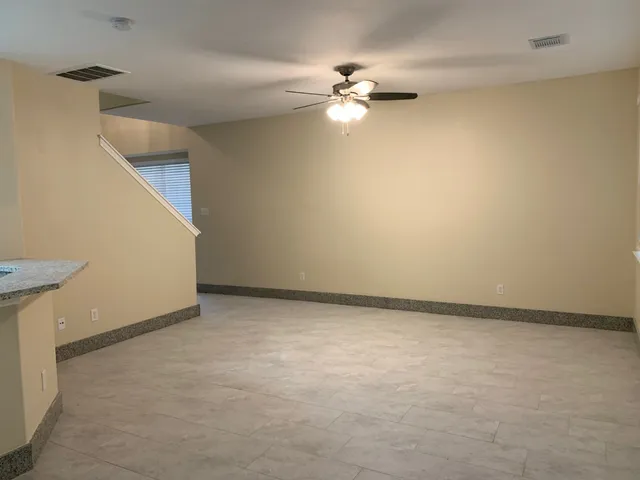 $1,850 | 42 Blue Creek Place, Spring, TX 77382