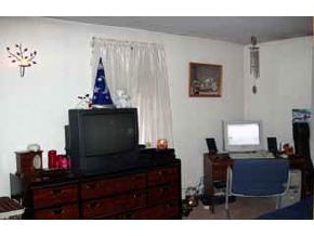 4 B Hemlock Springs Road, Unit 4 Derry, NH 03038 - Photo 2 of 6 Gallery Image 2