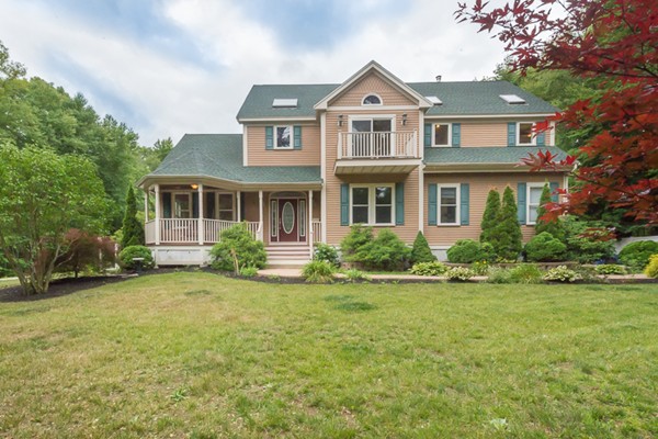 59 Paradise Road Ipswich, MA 01938 - Photo 1 of 30 Gallery Image 1
