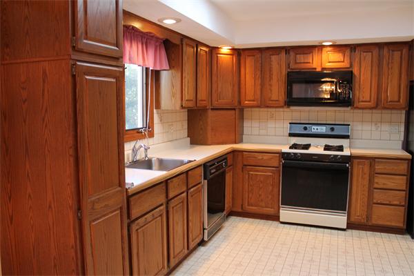 50 Valentine Road Arlington, MA 02476 - Photo 5 of 22