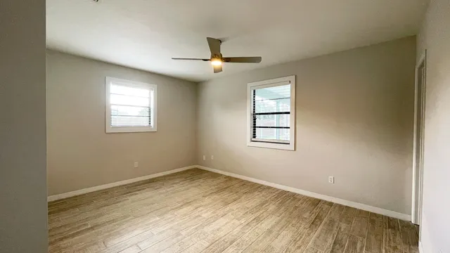 $2,600 | 913 Southeast Browning Avenue, Port St. Lucie, FL 34983