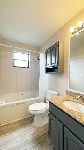 $2,600 | 913 Southeast Browning Avenue, Port St. Lucie, FL 34983