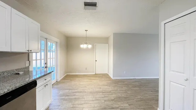 $2,600 | 913 Southeast Browning Avenue, Port St. Lucie, FL 34983