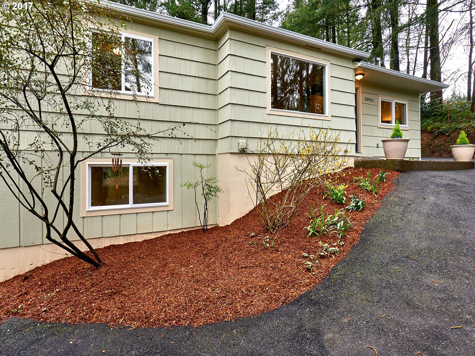 20951 Southeast Bohna Park Road Damascus, OR 97089 - Photo 2 of 26 Gallery Image 2