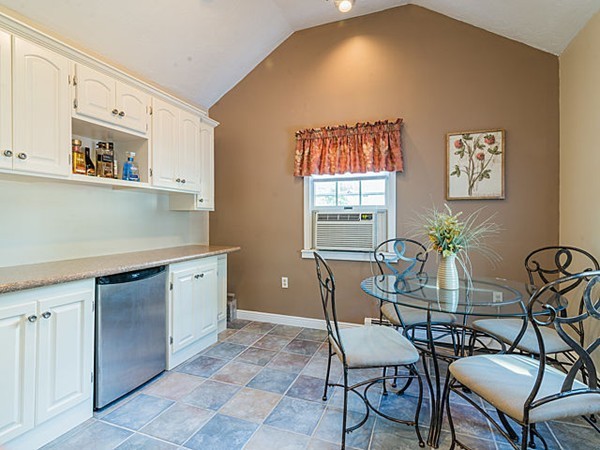 38 Edwin Road Waltham, MA 02453 - Photo 14 of 28 Gallery Image 14
