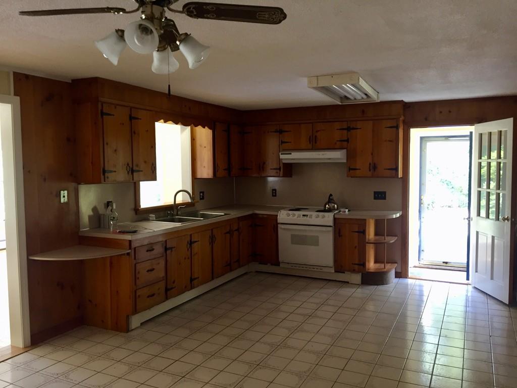146 Division Road Dartmouth, MA 02747 - Photo 6 of 21 Gallery Image 6