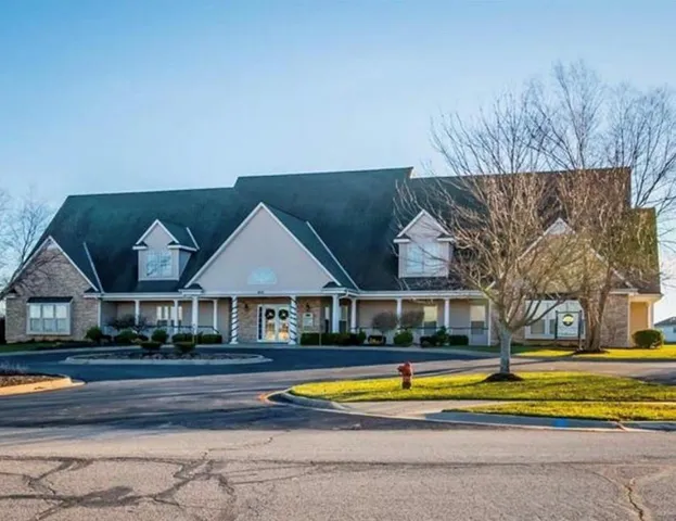 $287,500 | 1302 Northeast Redwood Court, Oak Grove, MO 64075