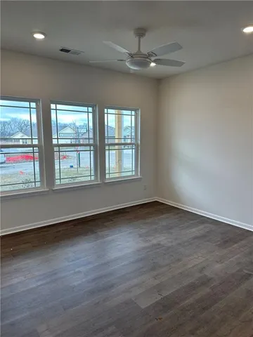 $287,500 | 1302 Northeast Redwood Court, Oak Grove, MO 64075