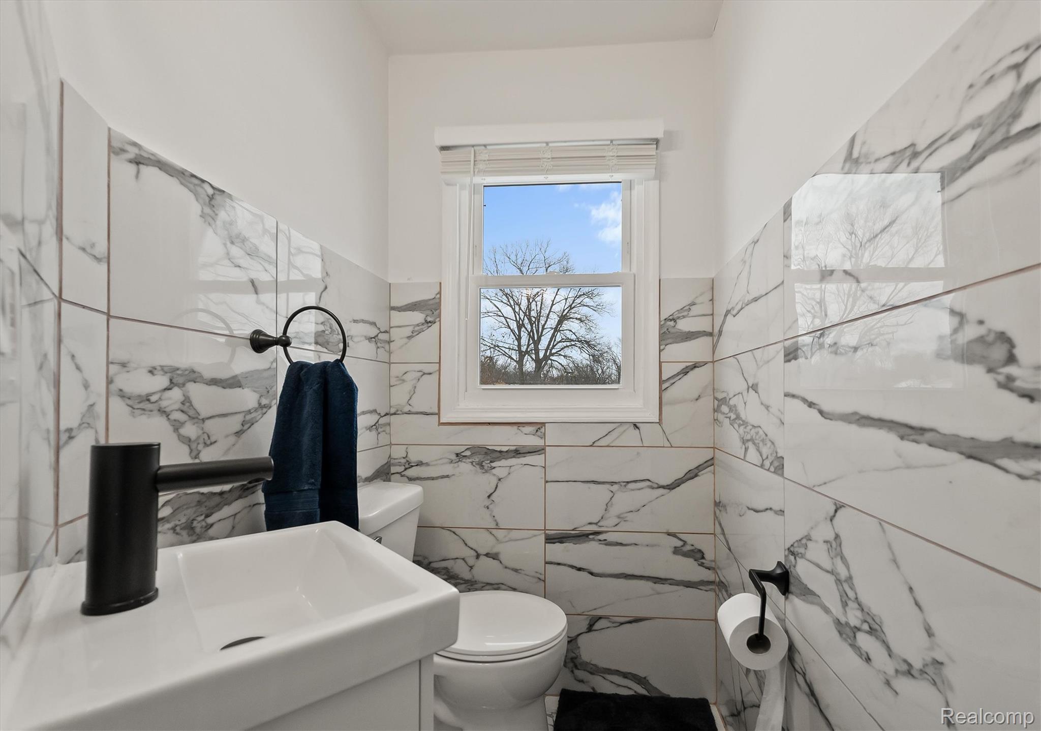 15500 Millar Road Clinton Township, MI 48036 - Photo 14 of 23 24-Millar-6.jpg