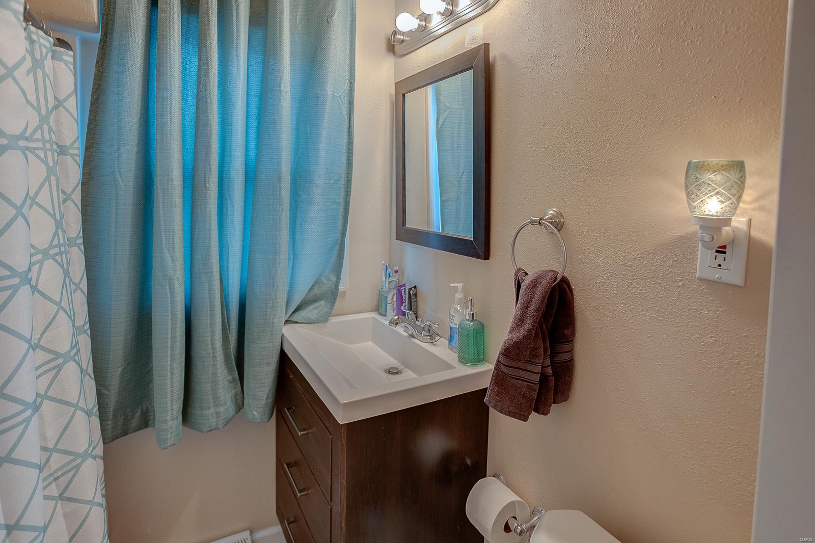 109 South Central Avenue Roxana, IL 62084 - Photo 21 of 32 Gallery Image 21