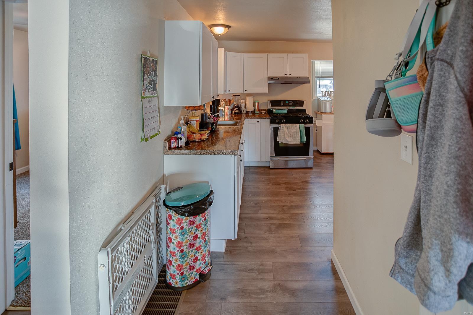109 South Central Avenue Roxana, IL 62084 - Photo 6 of 32 Gallery Image 6
