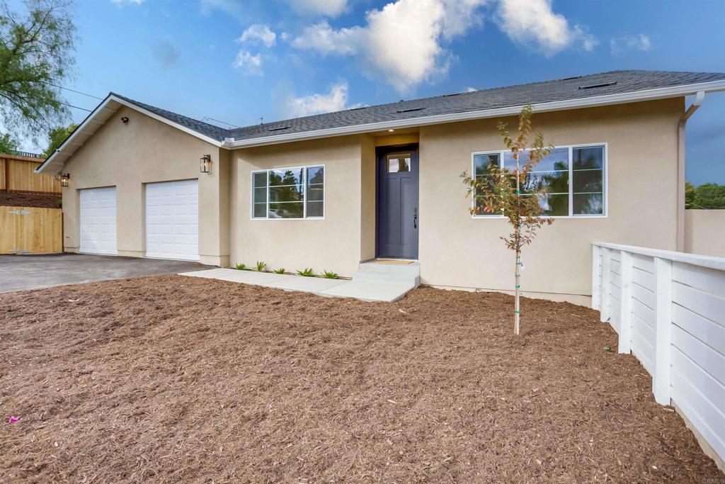 323-327 West Hawthorne St