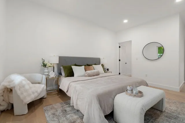 $1,832,634 | 16 Stearns Road, Unit 301, Wellesley, MA 02482