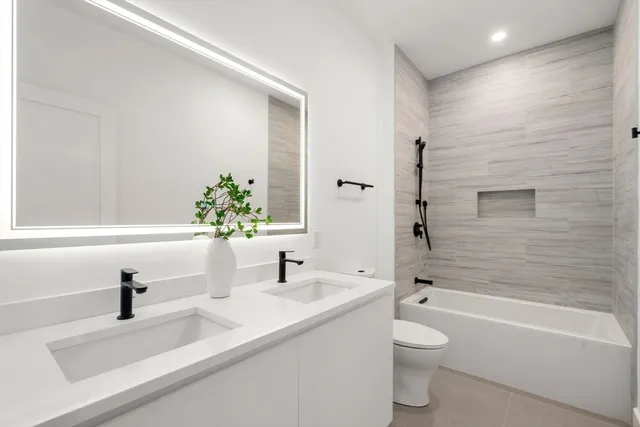 $1,832,634 | 16 Stearns Road, Unit 301, Wellesley, MA 02482