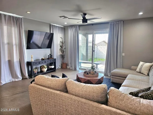 $2,495 | 1402 South 10th Avenue, Phoenix, AZ 85007