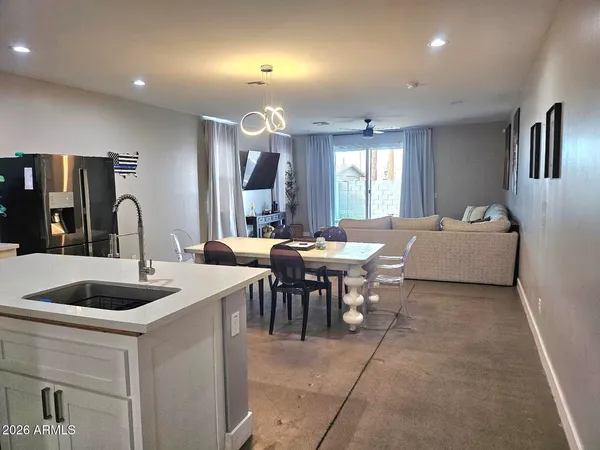 $2,495 | 1402 South 10th Avenue, Phoenix, AZ 85007