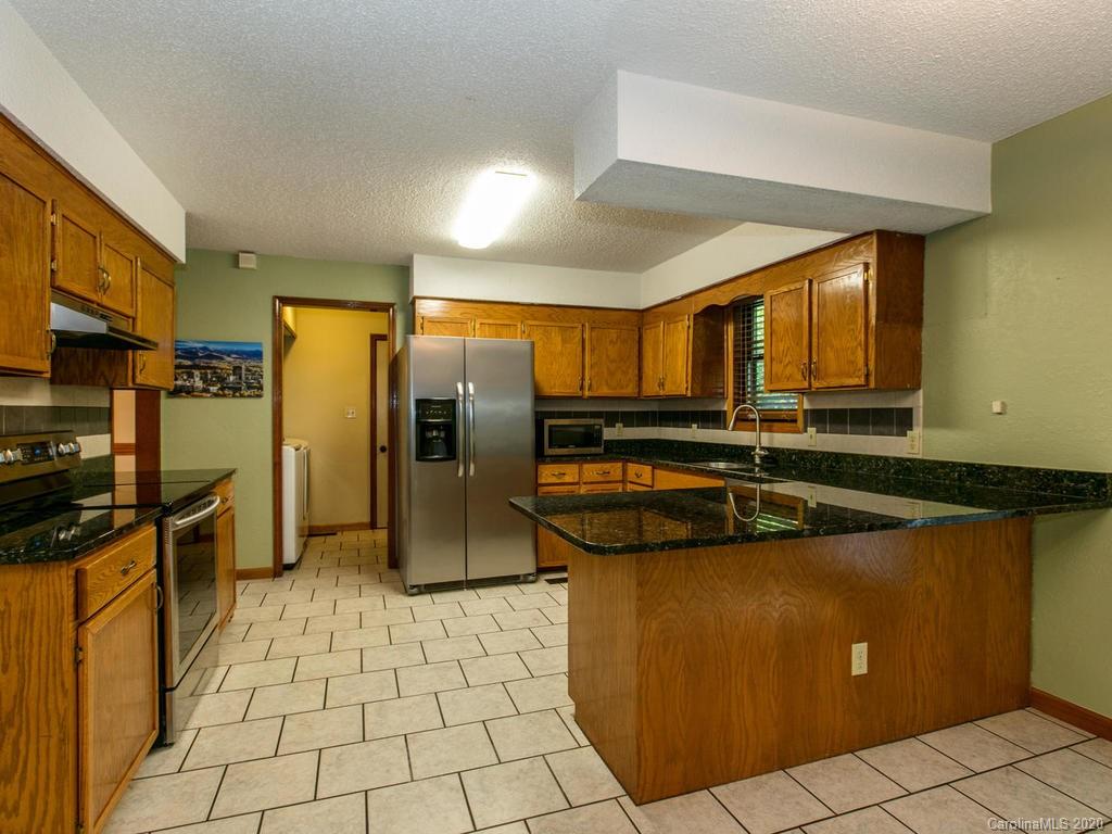 44 Wrights Cove Road Fairview, NC 28730 - Photo 11 of 37 Gallery Image 11