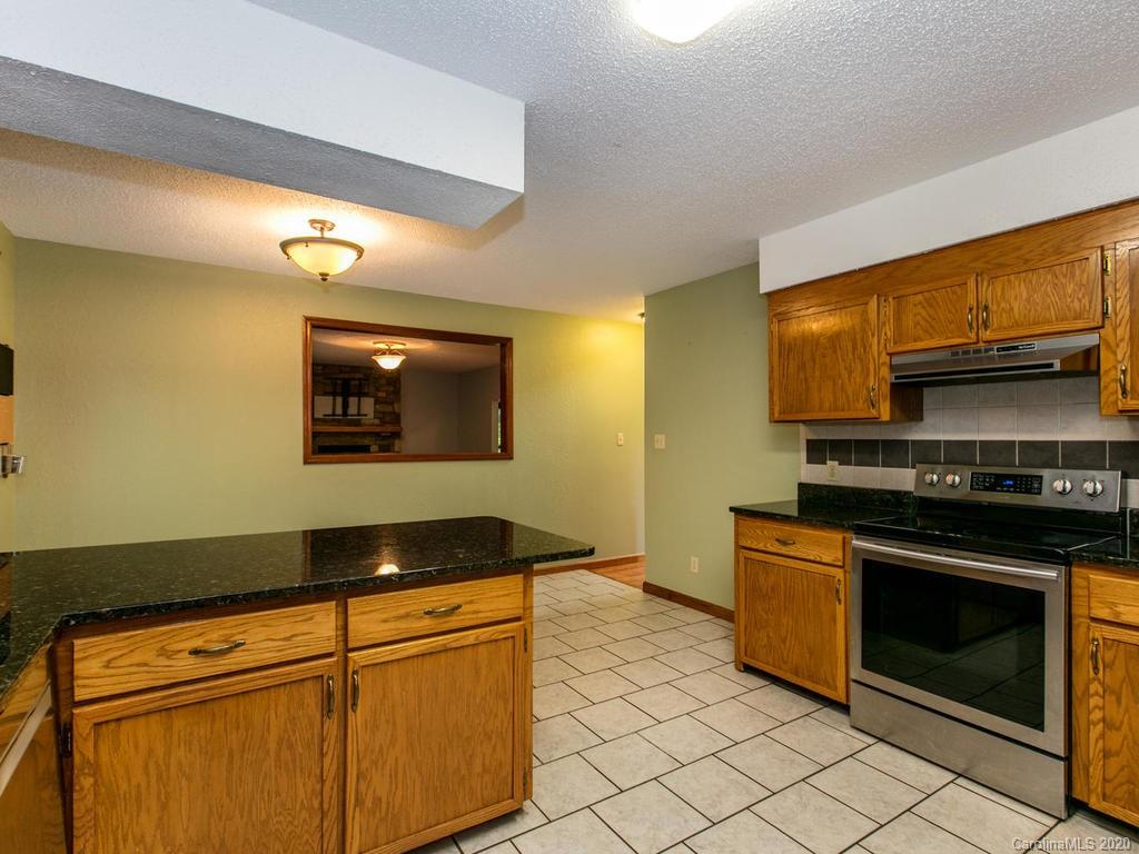 44 Wrights Cove Road Fairview, NC 28730 - Photo 13 of 37 Gallery Image 13