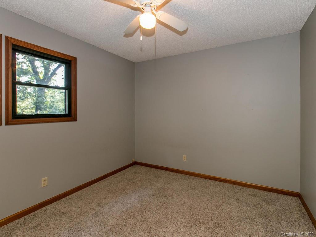 44 Wrights Cove Road Fairview, NC 28730 - Photo 24 of 37 Gallery Image 24