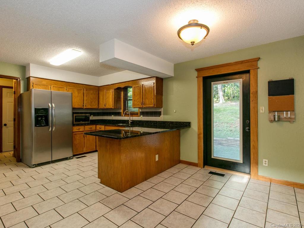 44 Wrights Cove Road Fairview, NC 28730 - Photo 10 of 37 Gallery Image 10