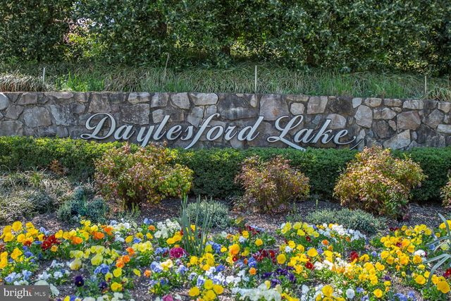 $516,000 | 8 Lakeview Circle, Berwyn, PA 19312