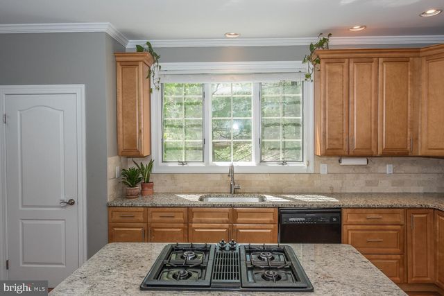 $516,000 | 8 Lakeview Circle, Berwyn, PA 19312