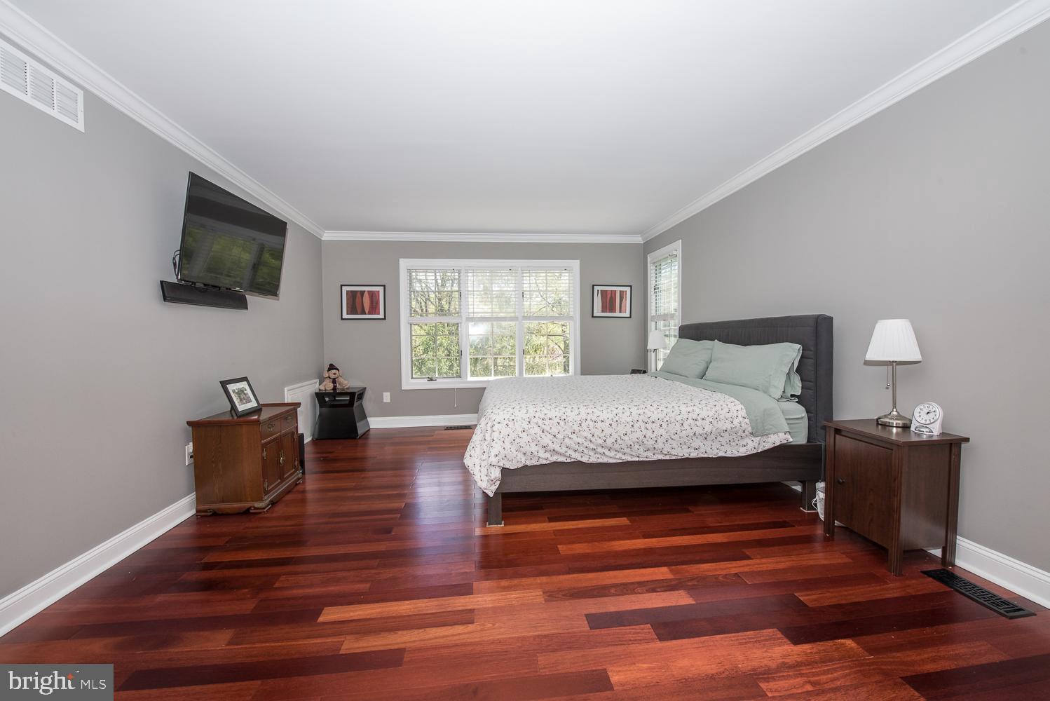 8 Lakeview Circle Berwyn, PA 19312 - Photo 17 of 44