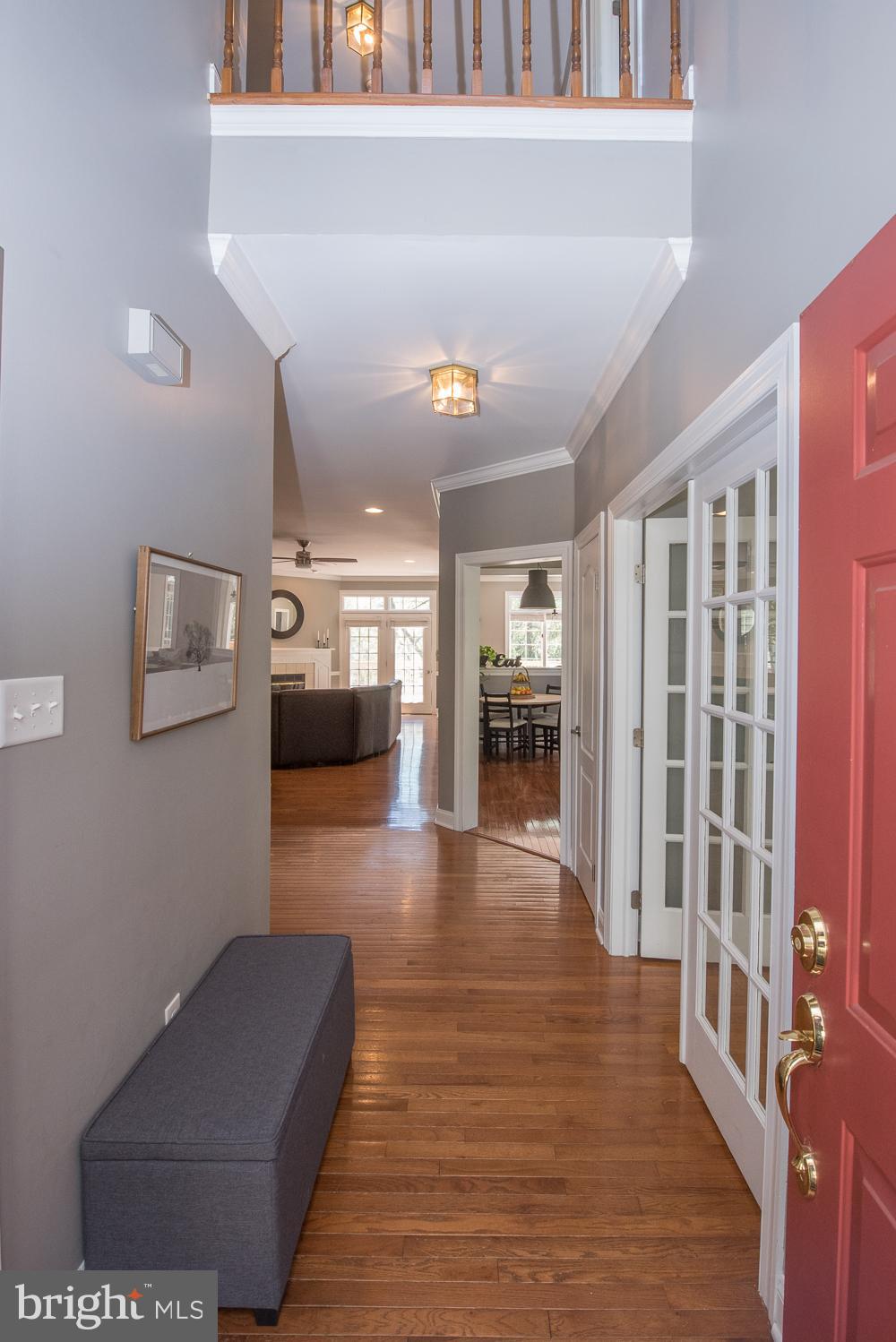 8 Lakeview Circle Berwyn, PA 19312 - Photo 4 of 44