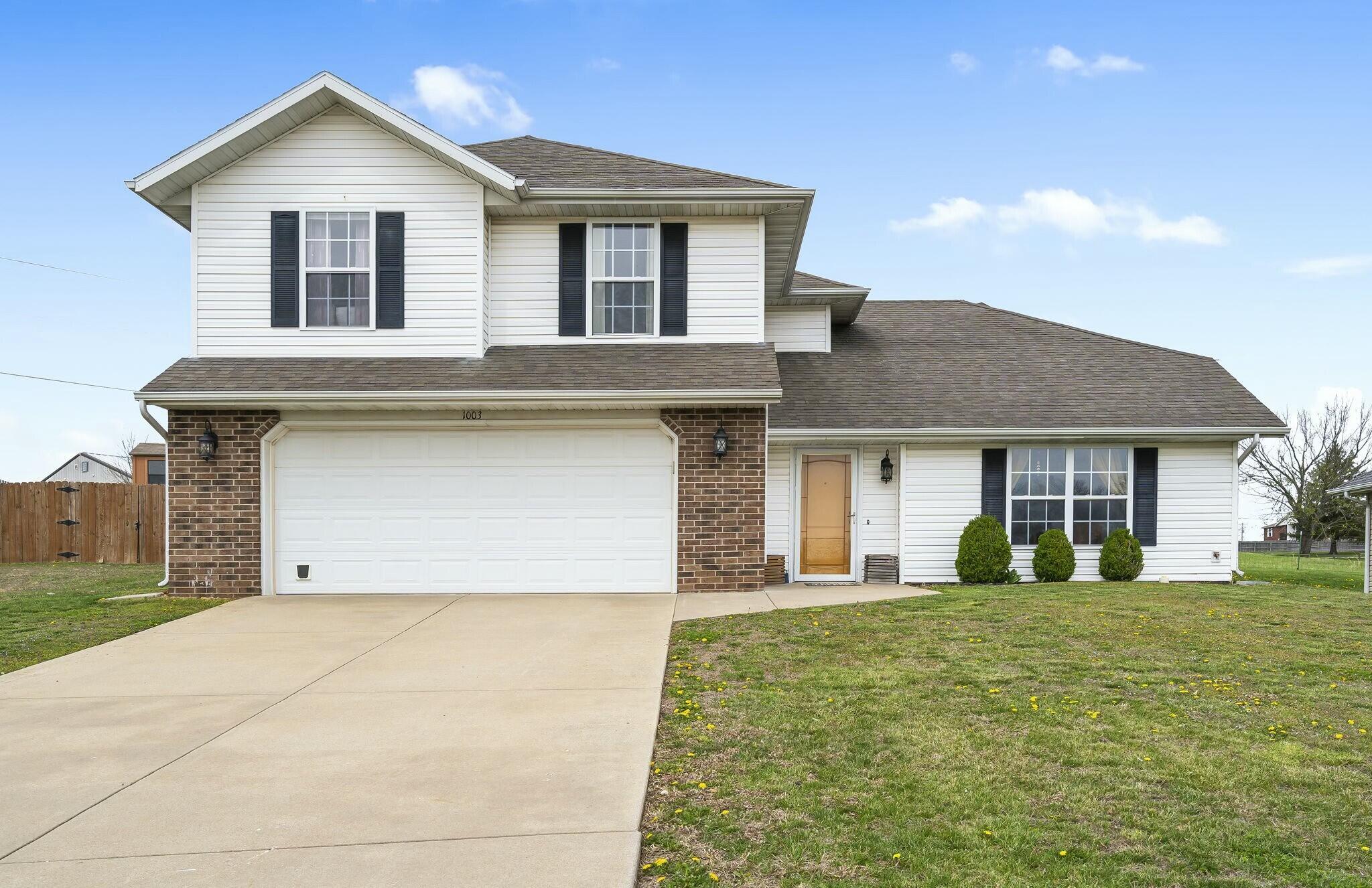 1003 West Ridgecrest Street Ozark, MO 65721 - Photo 1 of 1 tempImagehkHEMI