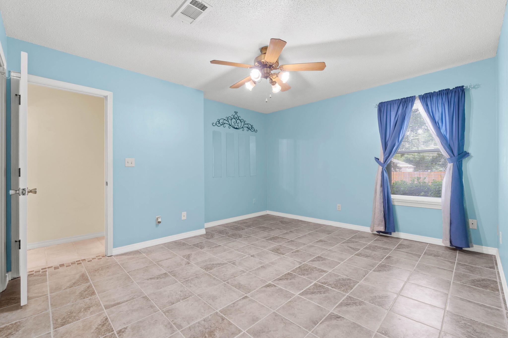 8532 Misty Ridge Lane Navarre, FL 32566 - Photo 22 of 46 22-web-or-mls-Final-22