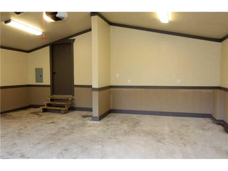 105 Jeffrey Road Acme, PA 15610 - Photo 20 of 23 Parking Lot/Garage.