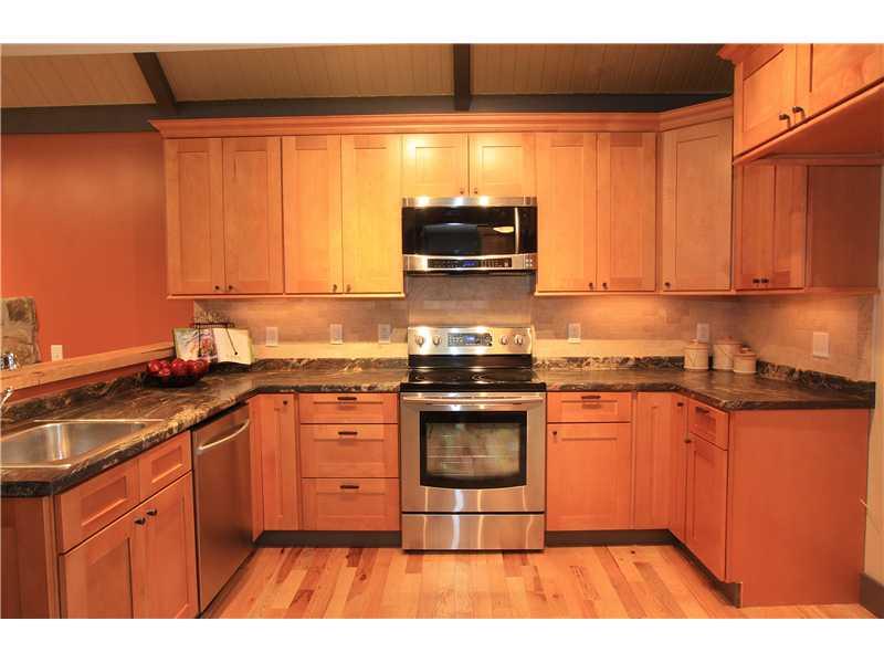 105 Jeffrey Road Acme, PA 15610 - Photo 5 of 23 Kitchen.
