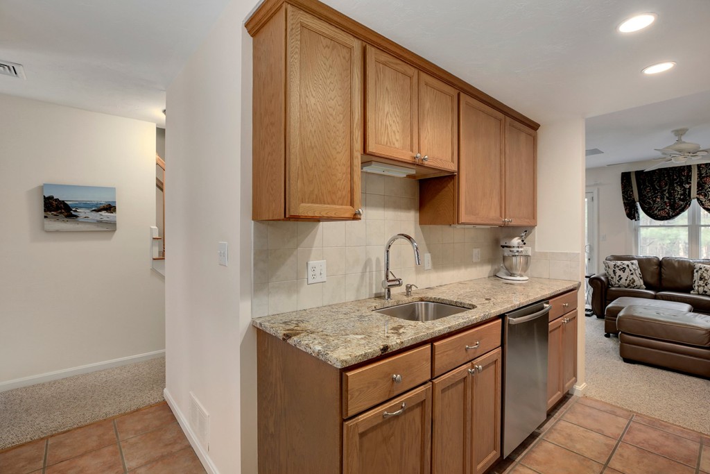 84 Walpole Street, Unit 4L Canton, MA 02021 - Photo 18 of 22 Gallery Image 18