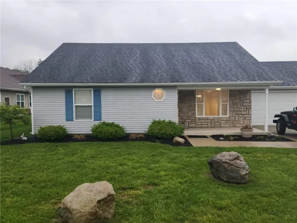 $215,000 | 702 Fenview Drive, New Carlisle, OH 45344