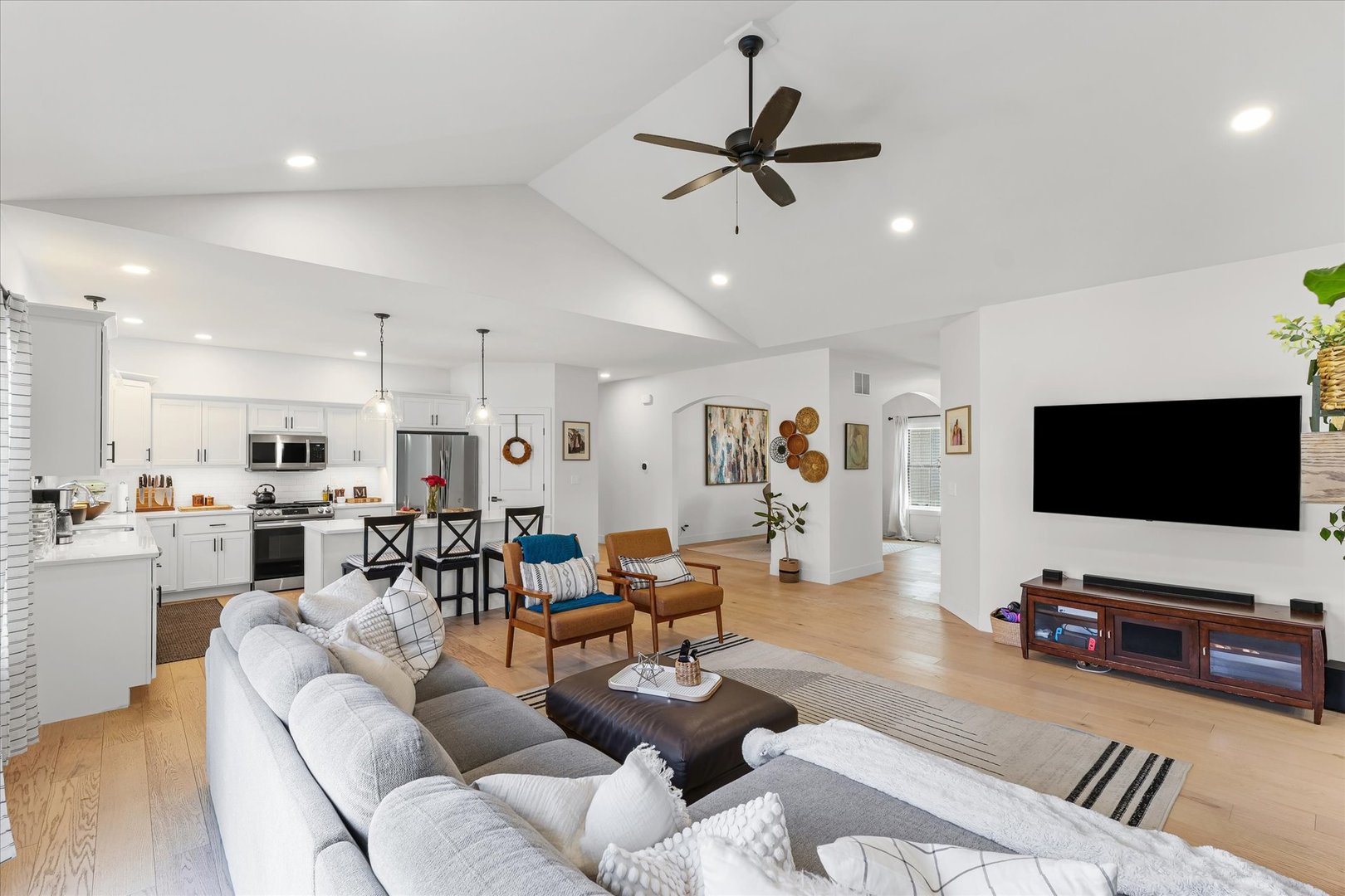 1614 Kassen Avenue Mahomet, IL 61853 - Photo 18 of 41