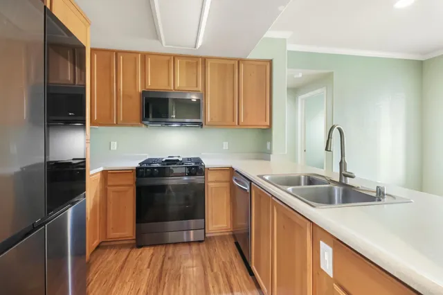 $375,000 | 5201 Laguna Oaks Drive, Unit 96, Elk Grove, CA 95758