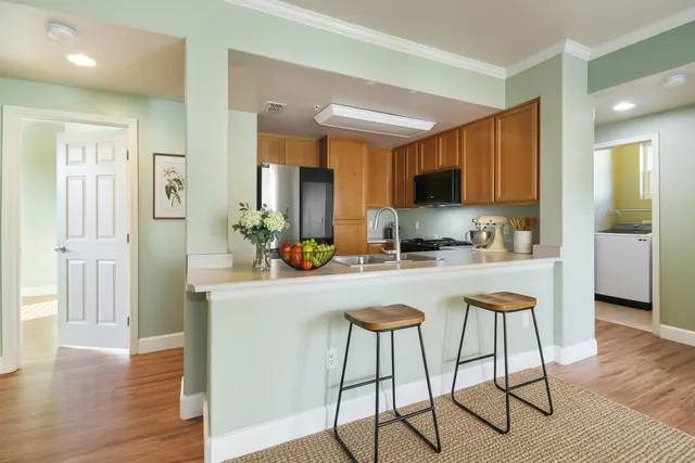 $375,000 | 5201 Laguna Oaks Drive, Unit 96, Elk Grove, CA 95758