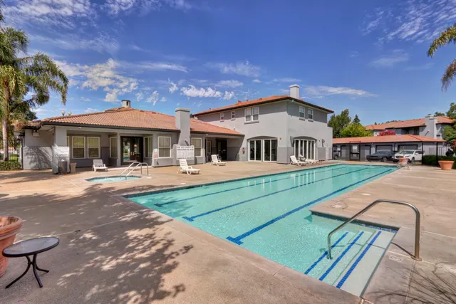 $375,000 | 5201 Laguna Oaks Drive, Unit 96, Elk Grove, CA 95758
