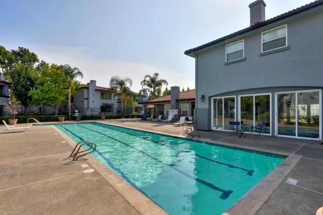 $375,000 | 5201 Laguna Oaks Drive, Unit 96, Elk Grove, CA 95758