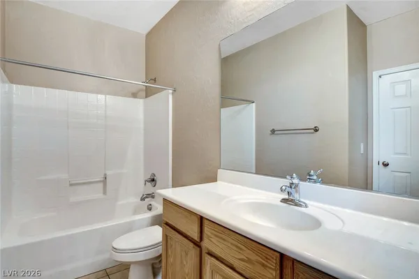 $2,795 | 8216 Imperial Lakes Street, Las Vegas, NV 89131
