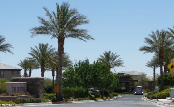 $2,795 | 8216 Imperial Lakes Street, Las Vegas, NV 89131