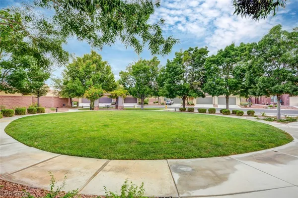 $2,795 | 8216 Imperial Lakes Street, Las Vegas, NV 89131