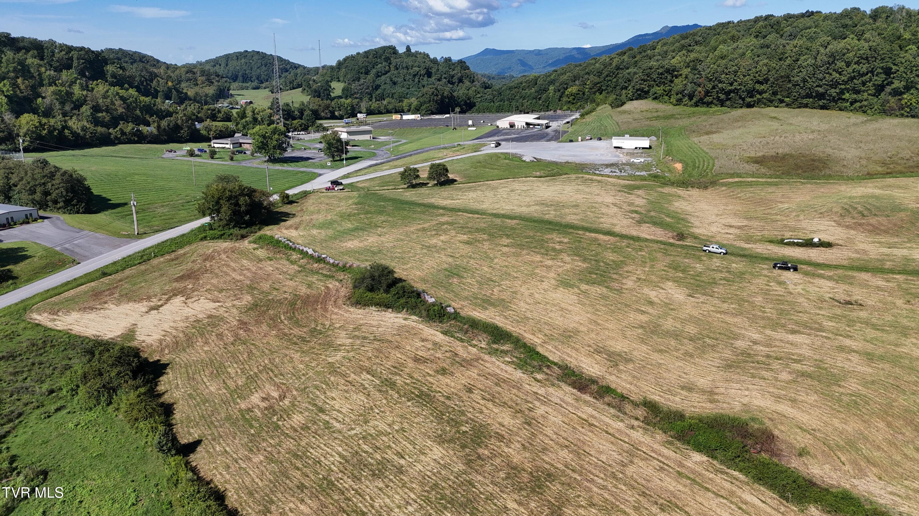 1 Joe R McCrary Road Fall Branch, TN 37656 - Photo 12 of 43 dji_fly_20250826_102842_0495_17562191703